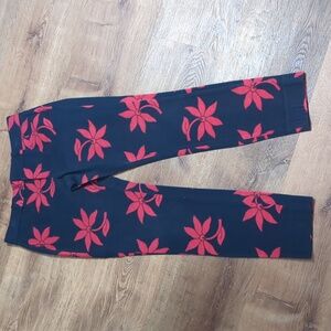 Banana Republic Pant Sloan size 00 color black and Red